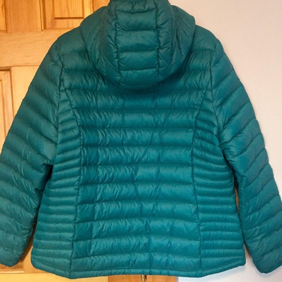EMS turquoise puffer jacket - Picture 2 of 3